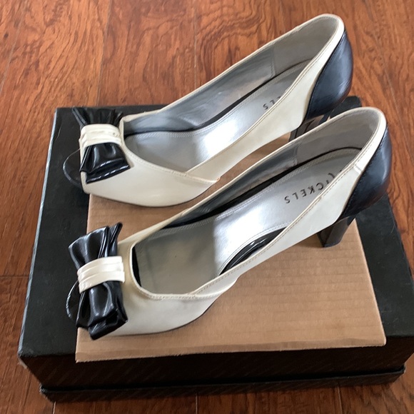 Spectator Open-Toe Pumps, Ivory & Black, 3 1/2 inch Heels, size 10 - Picture 3 of 5